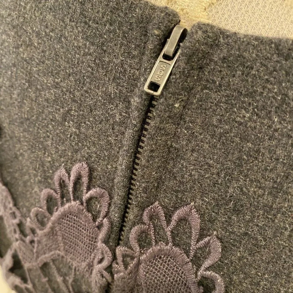 Darling Grey Wool Sheath Dress with Lace Bodice - Picture 8 of 10